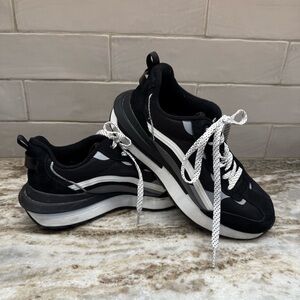 Women’s Sketchers Halos Infinite Jogger Sneakers Black Size 7.5